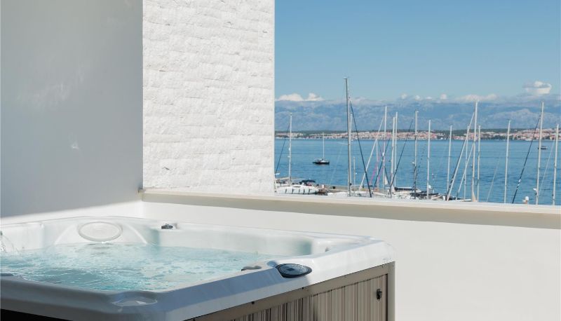 Camera - Hotel Preko Ugljan Curio Collection by Hilton