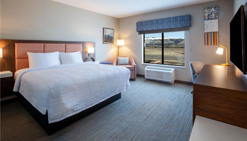 Camera - Hampton Inn & Suites by Hilton La Grande