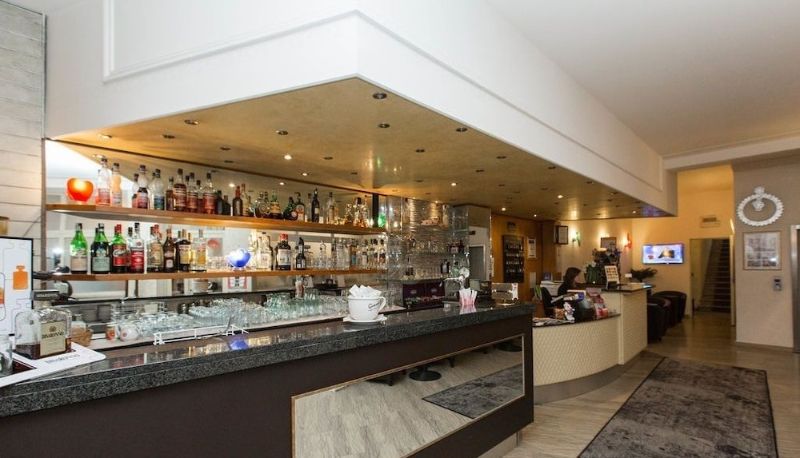 Info - Hotel Corona