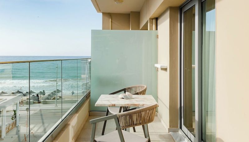 Süit - Batis Aero Beachfront Wellbeing Hotel