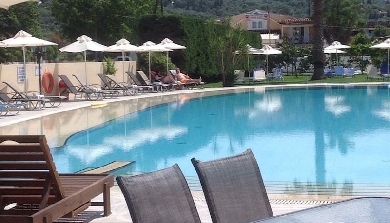 Piscina - Ninos on the Beach