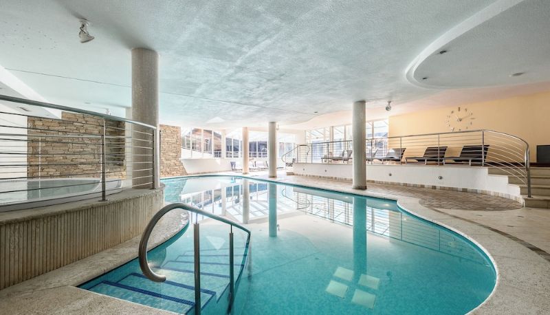 Piscina - Hotel Ravelli
