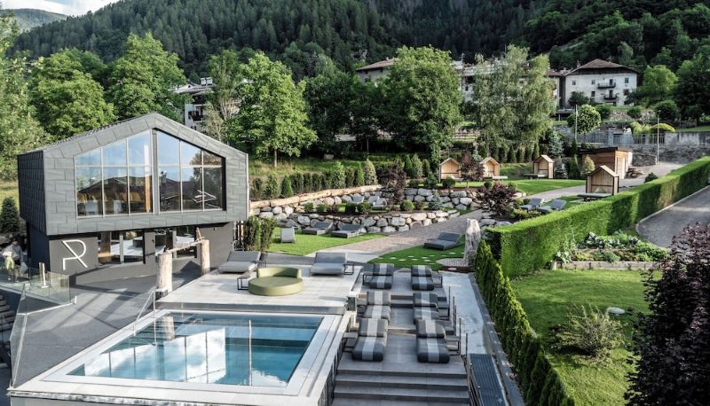 Piscina - Hotel Ravelli