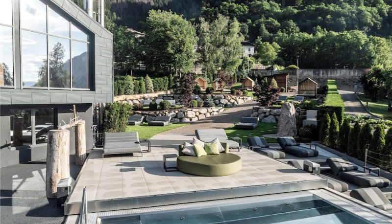Piscina - Hotel Ravelli