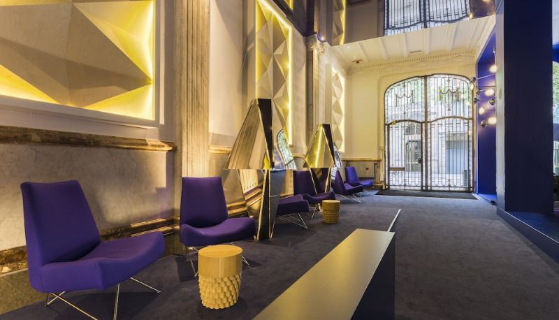 Salon - Barcelona Room Mate Carla