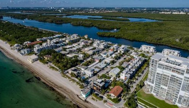 Info - The Desoto - Oceanview Inn