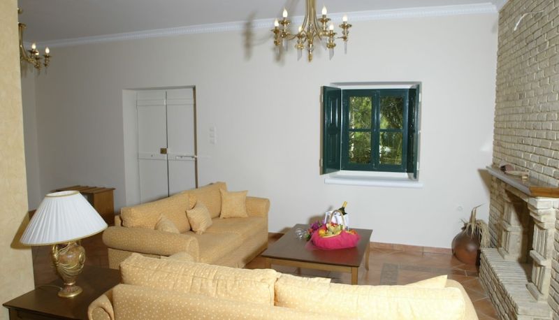 Junior suite - Crithoni's Paradise Hotel