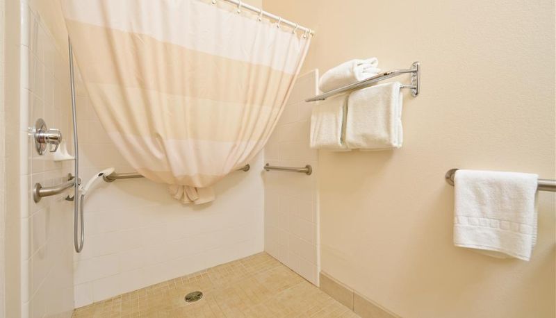 Camera - Best Western Plus Wakeeney Inn & Suites