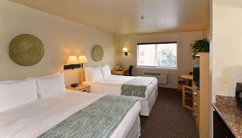 Camera - Garibaldi House Inn and Suites