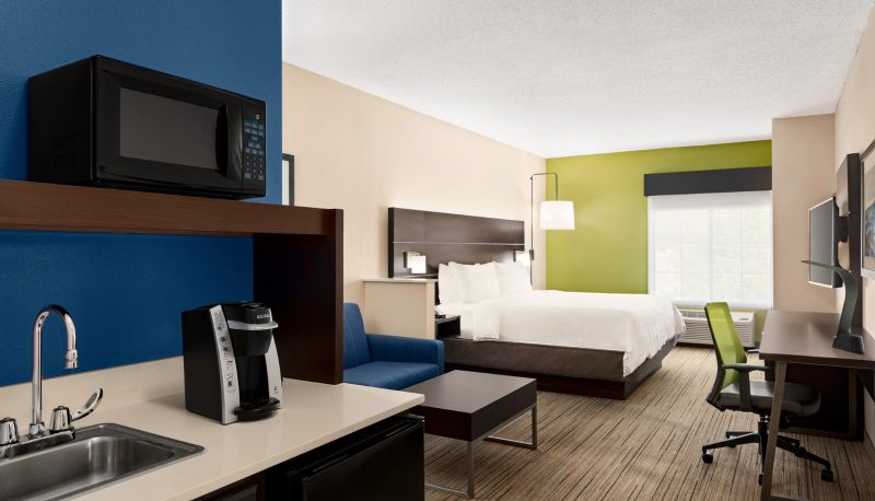 Zimmer - Holiday Inn Express & Suites MCALESTER by IHG