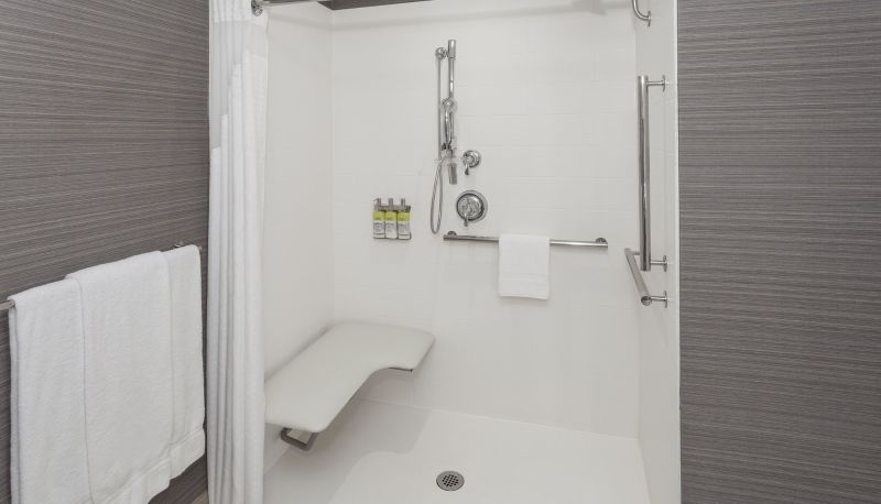 Oda - Holiday Inn Express & Suites RIVERHEAD - LONG ISLAND by IHG