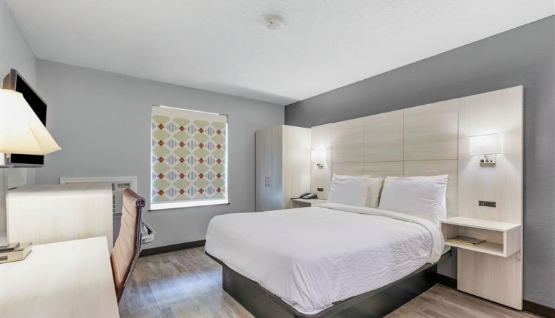 Zimmer - Days Inn by Wyndham Savannah Gateway I-95