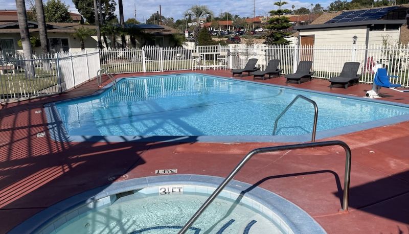プール - Fallbrook Country Inn
