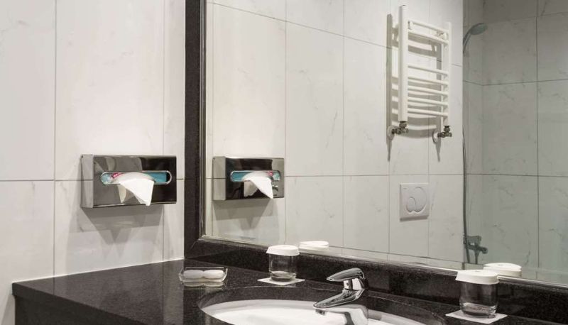 Kamer - Ramada Hotel & Suites by Wyndham Bucharest North