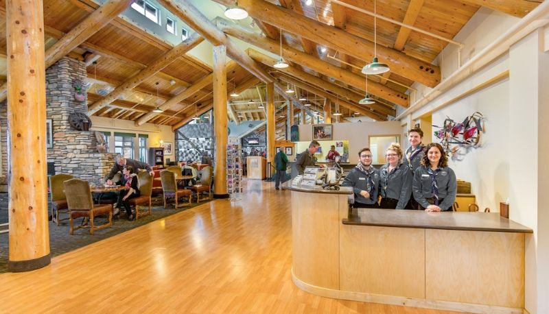 Hall - Grande Denali Lodge