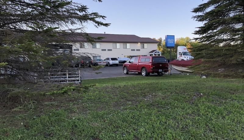 Info - AmeriVu Inn