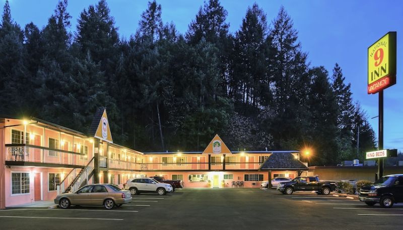 Info - National 9 Inn Placerville