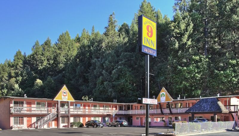 Info - National 9 Inn Placerville