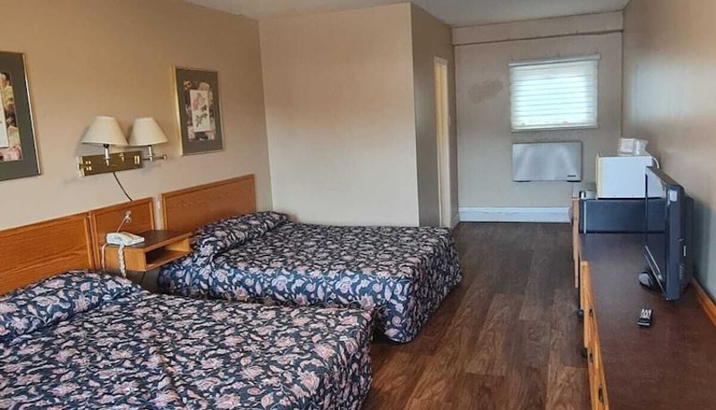 Standardzimmer - Skyways Motel Muskoka Gravenhurst ON 11
