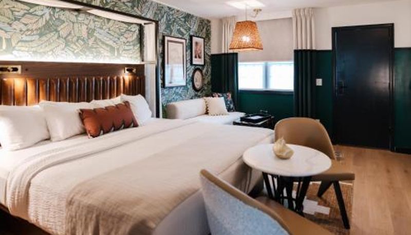 Room - UNCOMMONER HOTEL by Reverie Boutique Collection