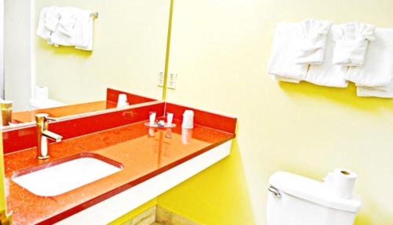 Salle de bain - Flagship Inn & Suites