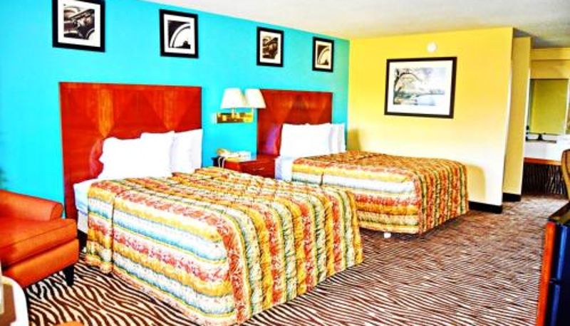 Info - Flagship Inn & Suites