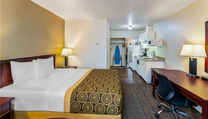 Pokój - Econo Lodge  Inn & Suites