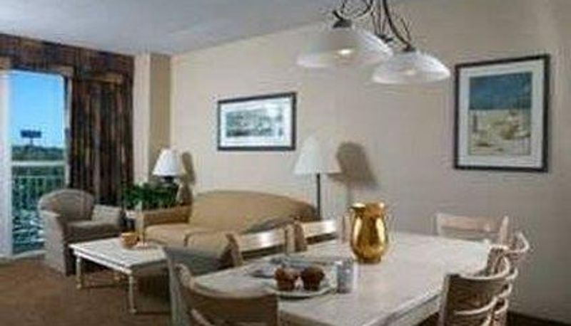 Hall - HARBOURGATE RESORT AND MARINA