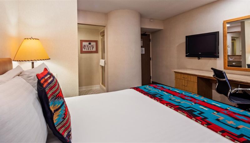 Kamer - Inn at Santa Fe SureStay Collection by Best Western