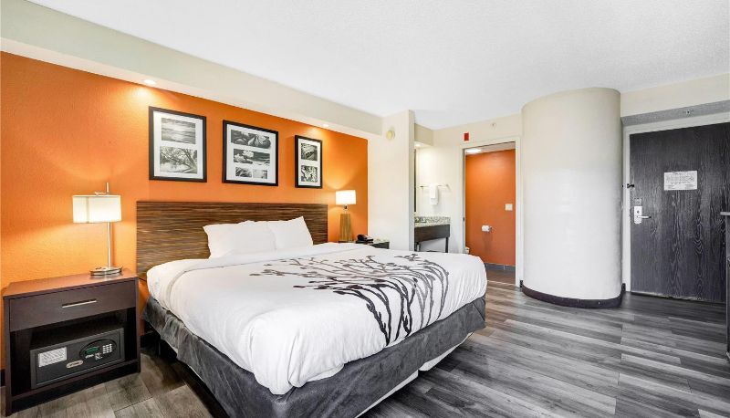 Camera - Wingate by Wyndham Leesburg Florida