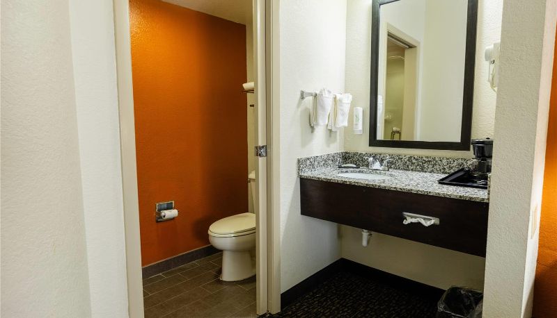 Camera - Wingate by Wyndham Leesburg Florida
