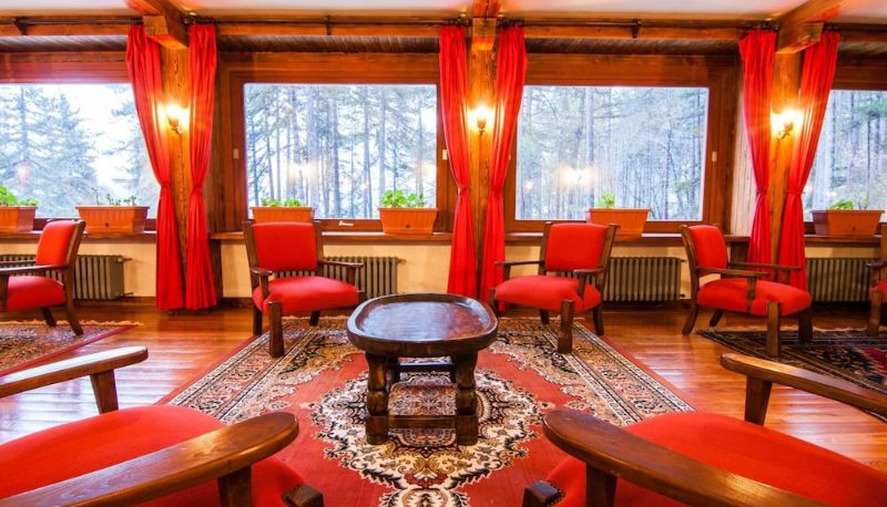 Salón - Hotel Mille Pini