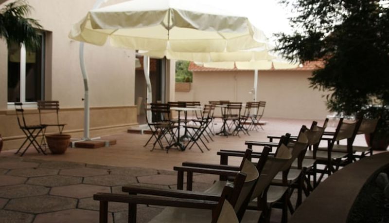 Info - Hôtel Majuscule