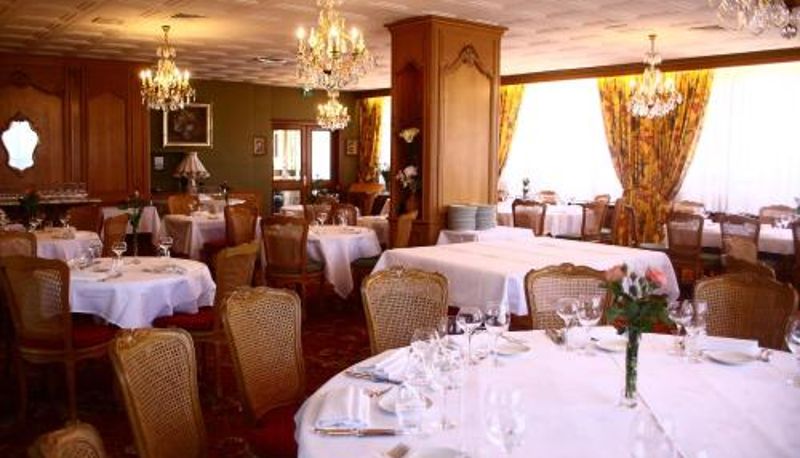 Ontbijtzaal in het restaurant - Hostellerie Reeb