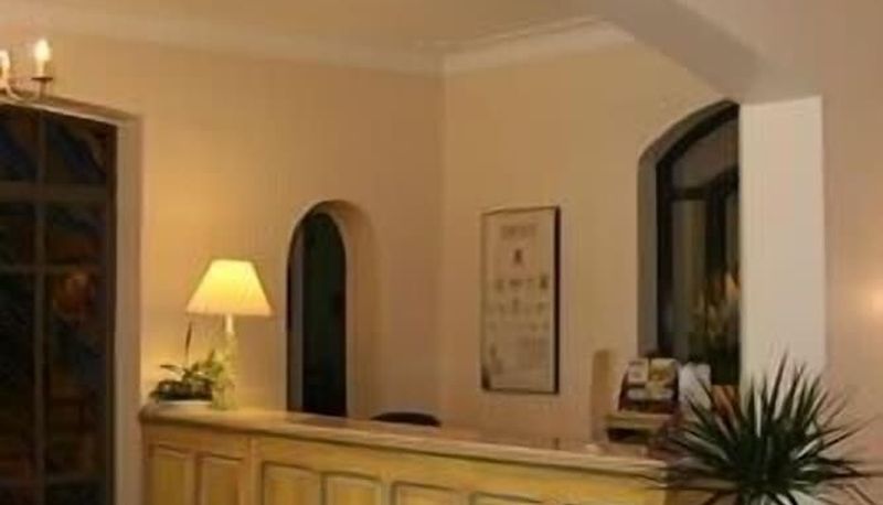 Recepción - Hôtel les Echevins