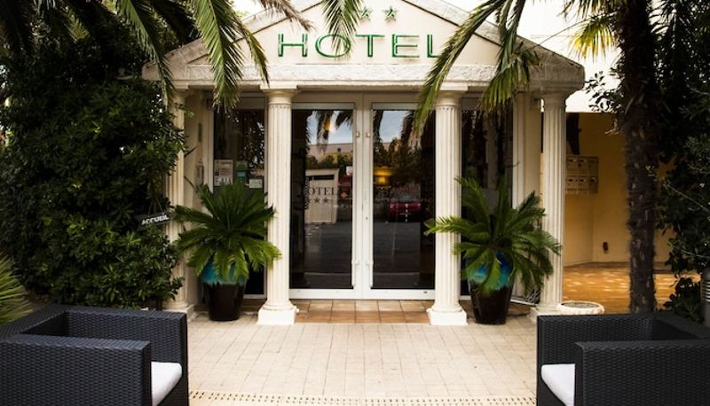 Info - Logis Hôtel les Grenadines