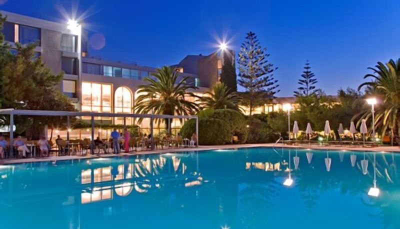 Piscina - Caravia Beach Hotel & Bungalows - All Inclusive