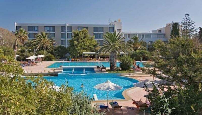 Piscina - Caravia Beach Hotel & Bungalows - All Inclusive