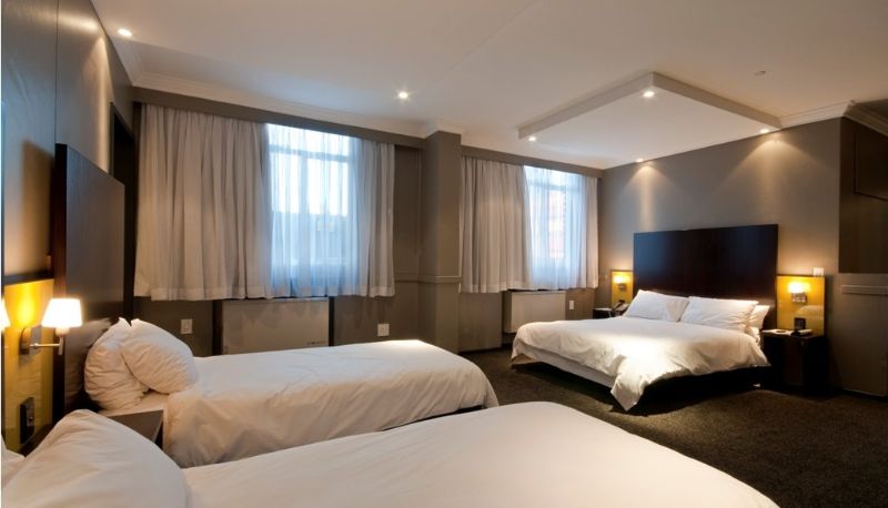 Chambre - Manhattan Hotel Operations (Pty) LTD