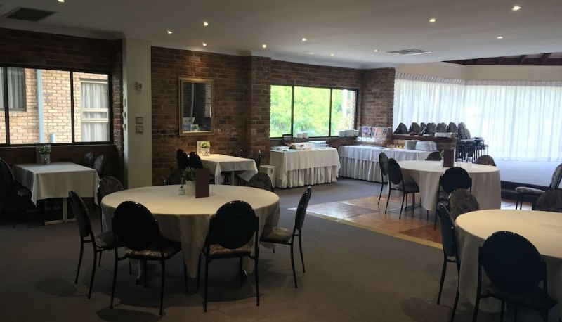 Restaurant - Abcot Inn