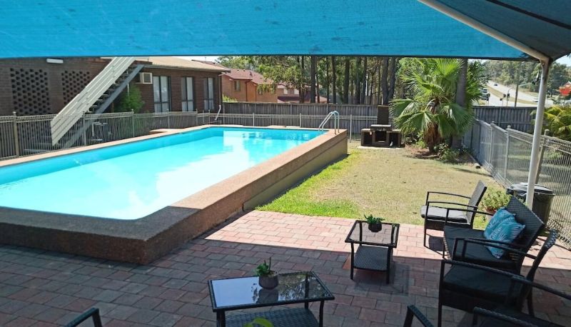 Zwembad - Molly Morgan Motor Inn