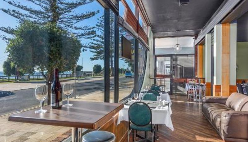 Sala prima colazione all'interno del ristorante - Beachfront Voyager Motor Inn
