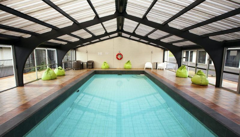 Piscina - The Ashley Hotel