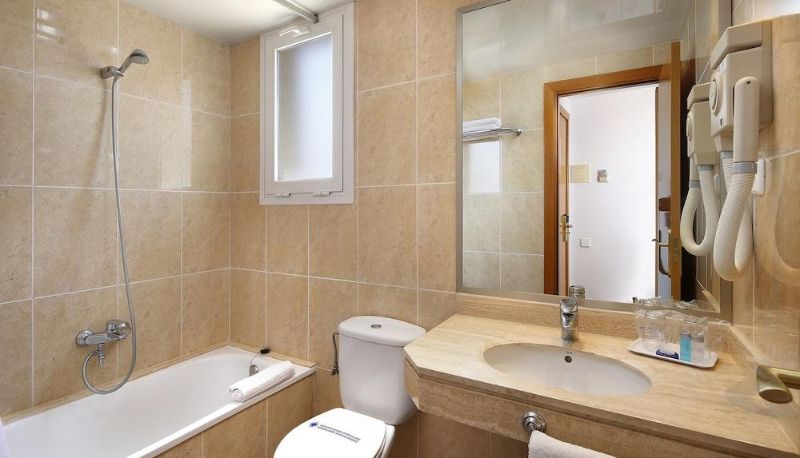 Chambre triple - HCC Montsia