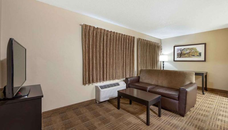 Zimmer - Extended Stay America - Indianapolis - West 86th St.