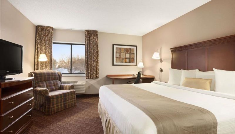 Kamer - Baymont by Wyndham Sioux Falls Near West 41st Street