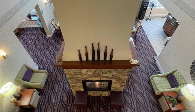 Hal - Smart Suites an Ascend Collection Hotel