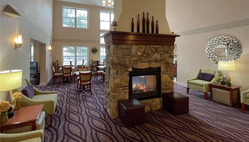 Hal - Smart Suites an Ascend Collection Hotel
