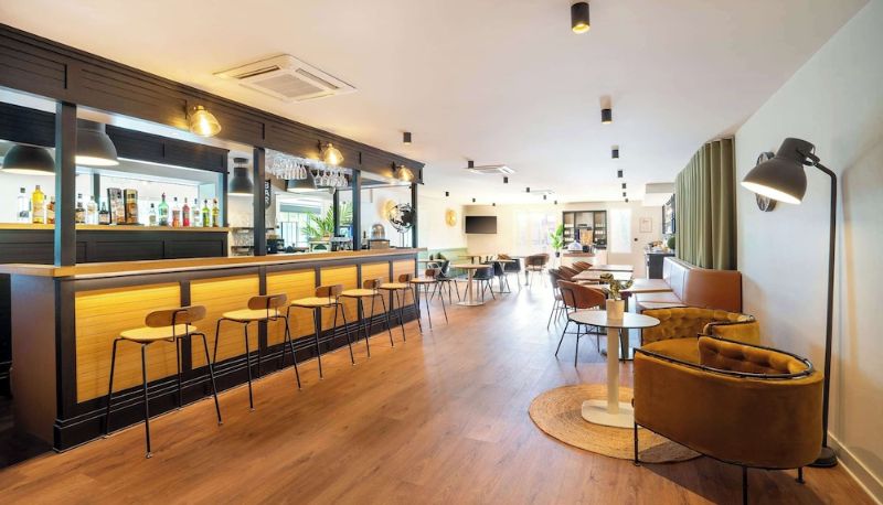 Salon - Best Western Bourgoin Jallieu