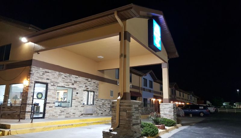 Info - Americas Best Value Inn & Suites Harrisonville